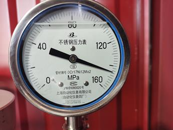 中國地質院探礦研究所靜態(tài)壓力測試系統(tǒng)調試圖片4